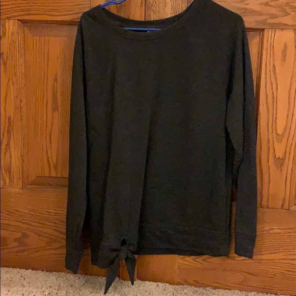 dark gray long sleeved shirt